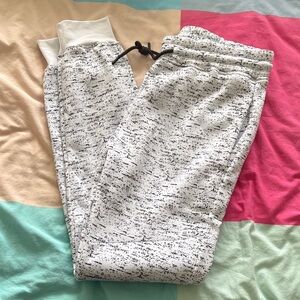 Public Supply Co N.Y.C Men’s / Unisex Black and White Joggers Size M